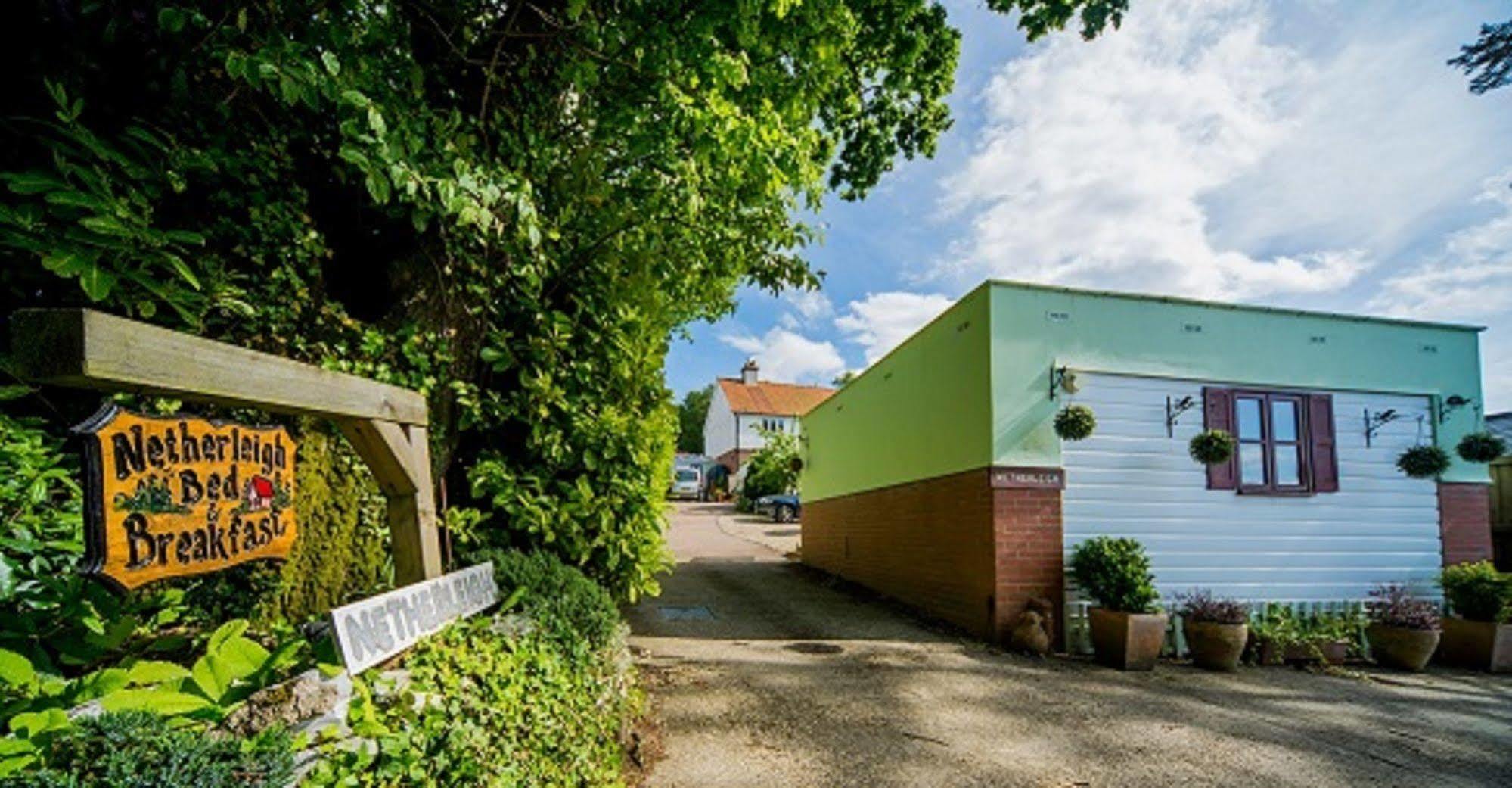 Cozy Snug Room, Short Drive To Lyme Regis, Crackling Fireplace, Private Balcony & Stunning Countryside Views, Free Private Parking & Wifi Axminster Exterior foto