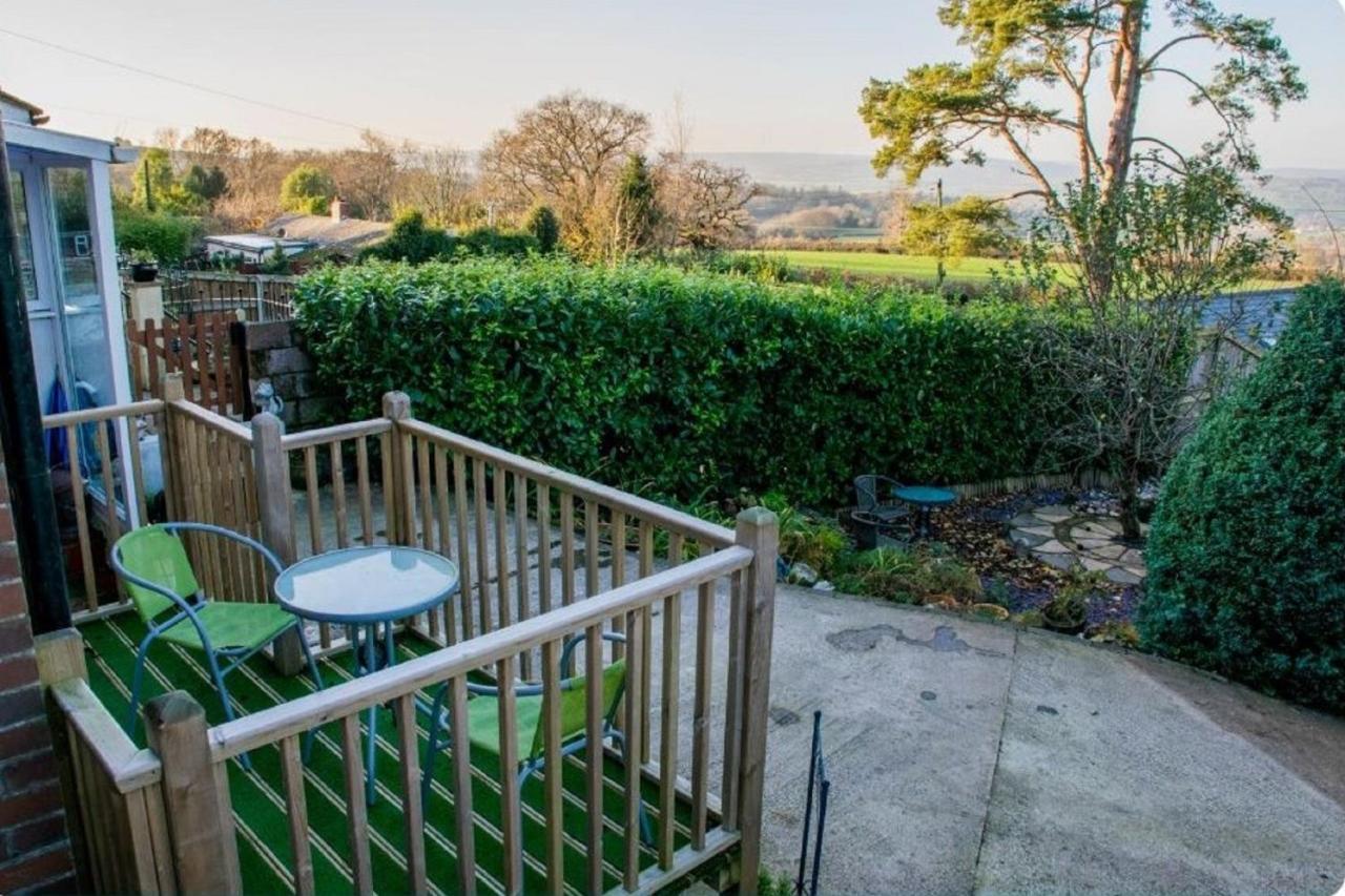 Cozy Snug Room, Short Drive To Lyme Regis, Crackling Fireplace, Private Balcony & Stunning Countryside Views, Free Private Parking & Wifi Axminster Exterior foto